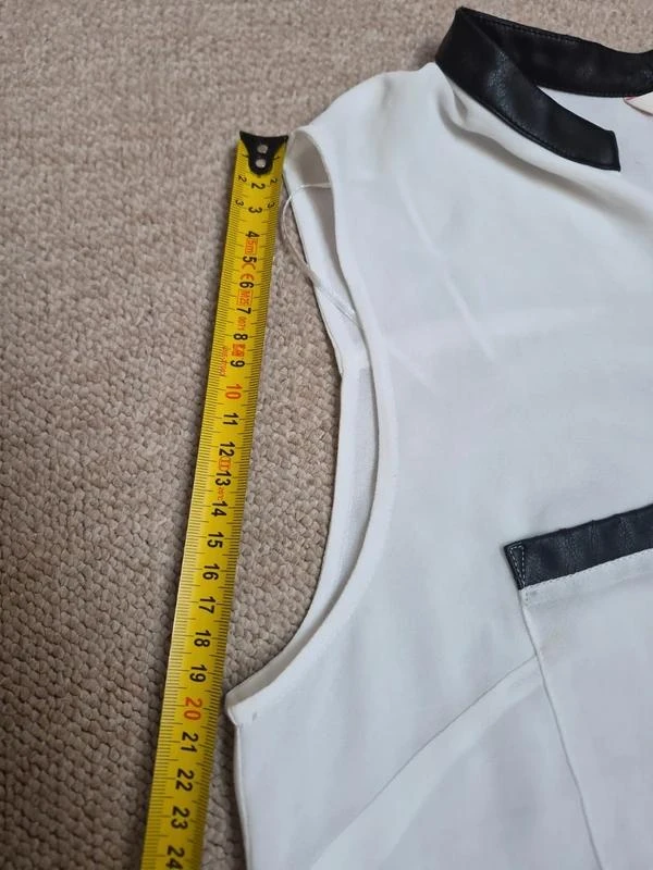 Camaieu Blusa Sem Mangas Decote Contrastante Branco EU40 – photo 7
